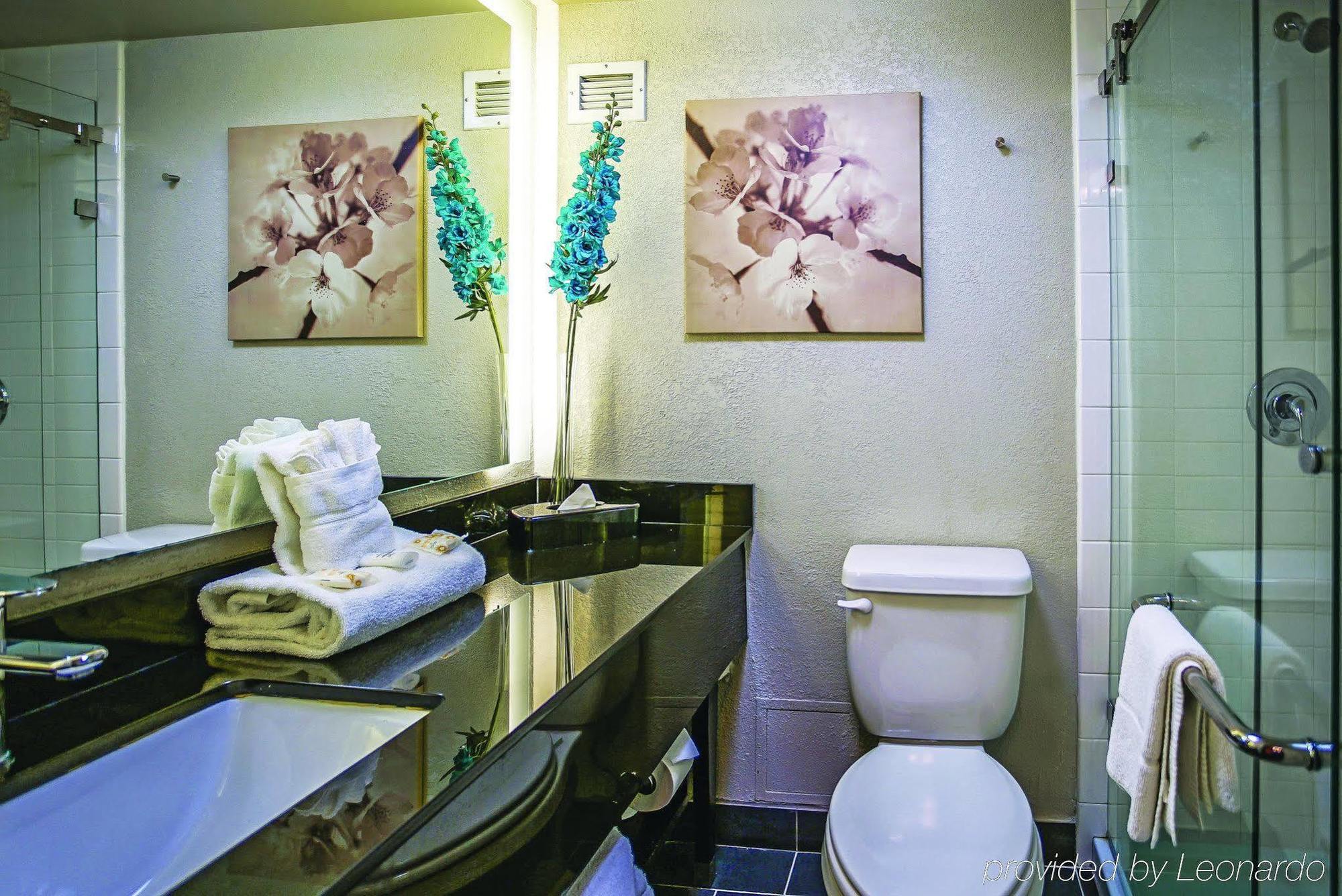 Holiday Inn & Suites Philadelphia-Runnemede/Exit 3-New Jersey Turnpike Bagian luar foto